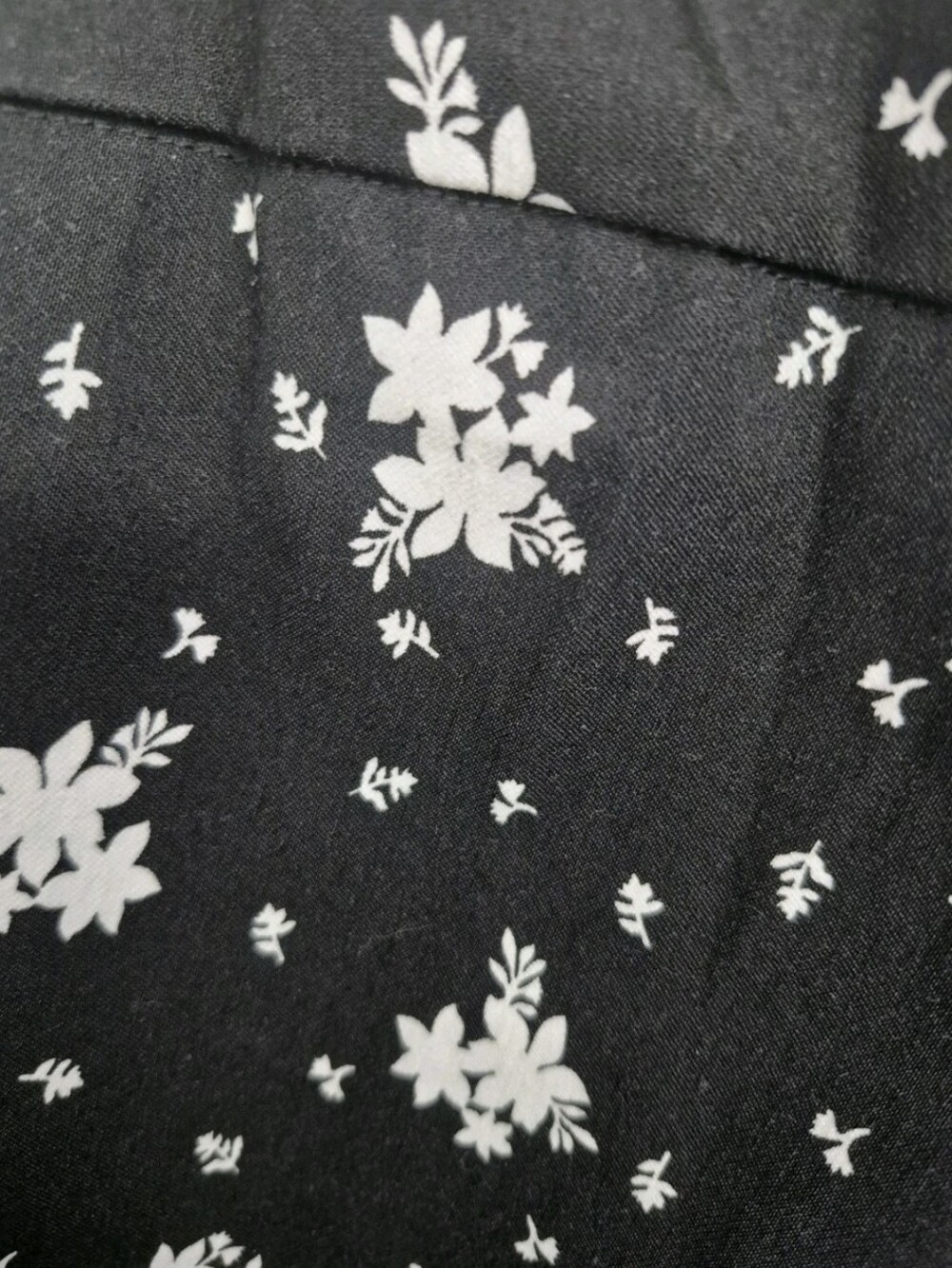 GRACE The Perfect Fit– Black & White Floral Stretch Leggings – Women's M - Picture 5 of 10